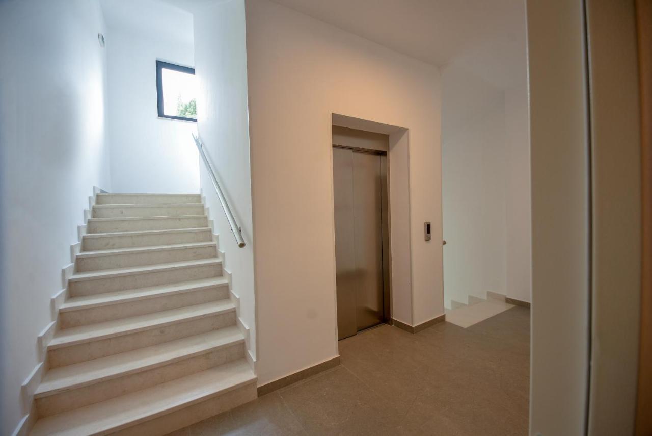 Pine 1 Apartment In The Center Trebinje Eksteriør bilde