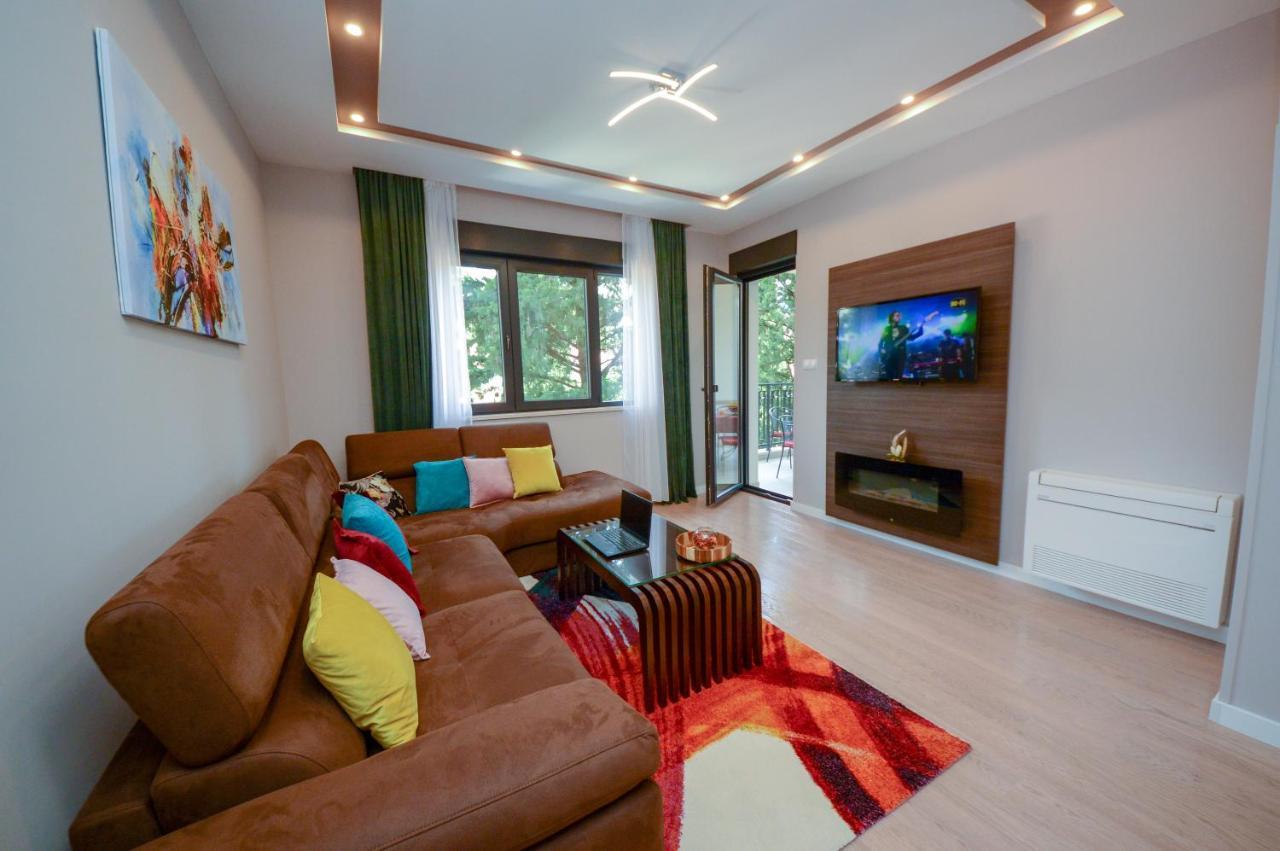 Pine 1 Apartment In The Center Trebinje Eksteriør bilde
