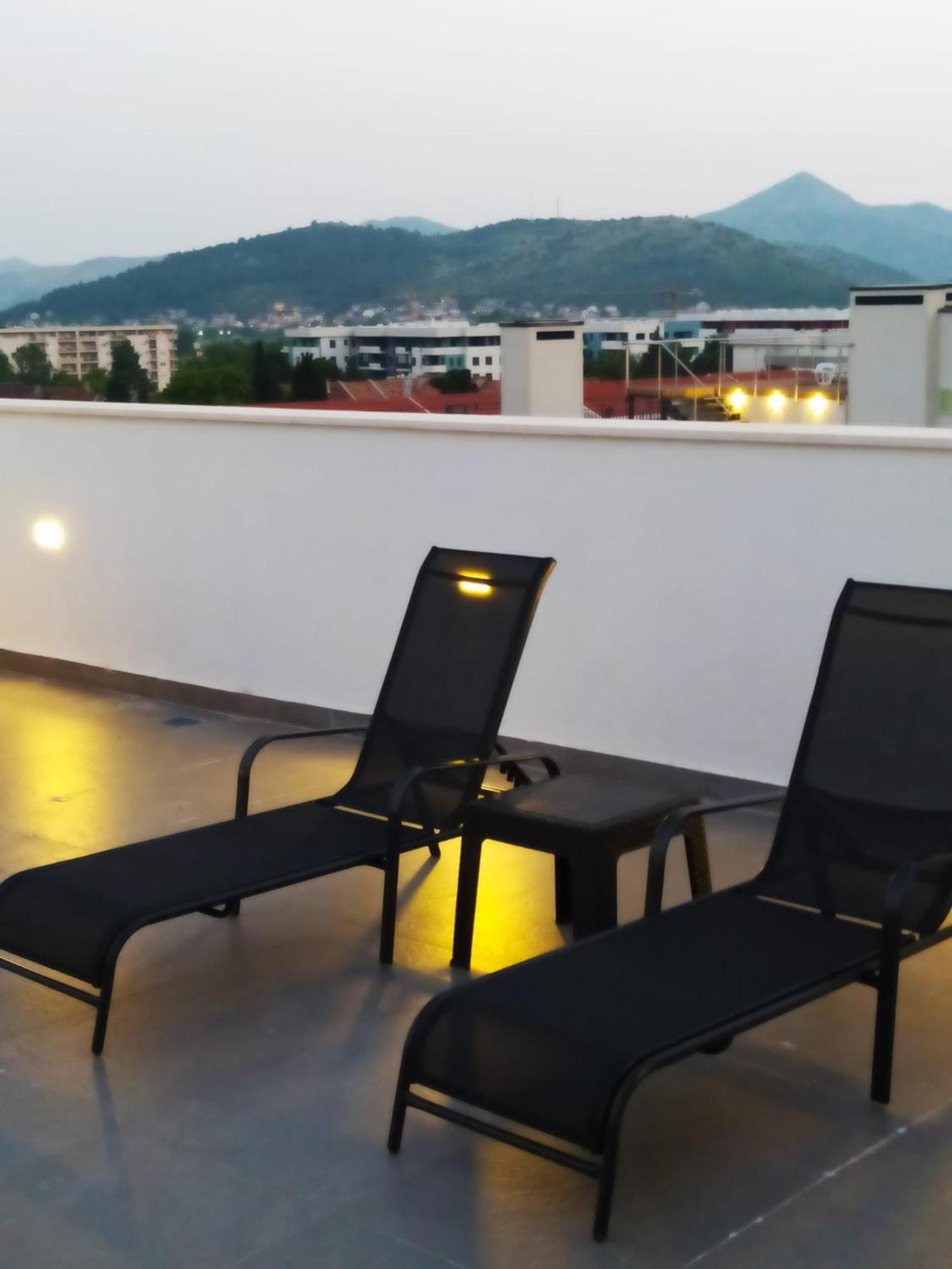 Pine 1 Apartment In The Center Trebinje Eksteriør bilde